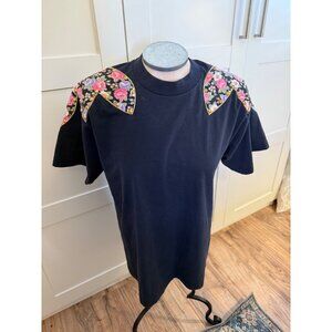 Vtg single stitch Get Lucky Black T-Shirt Floral Appliqué Gold Accents Lg Read